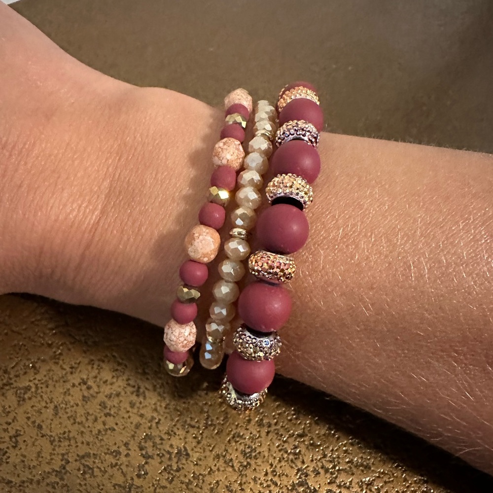 Handmade beaded sparkling bracelet set in purple